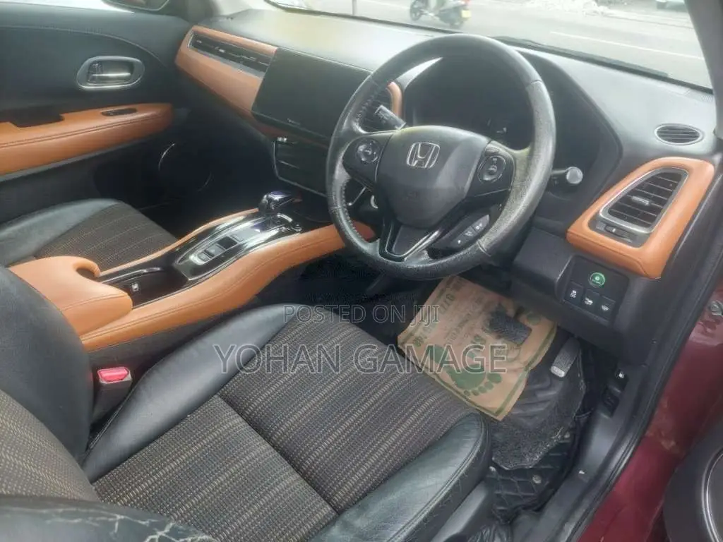 Honda Vezel 2014 SUV (Used)