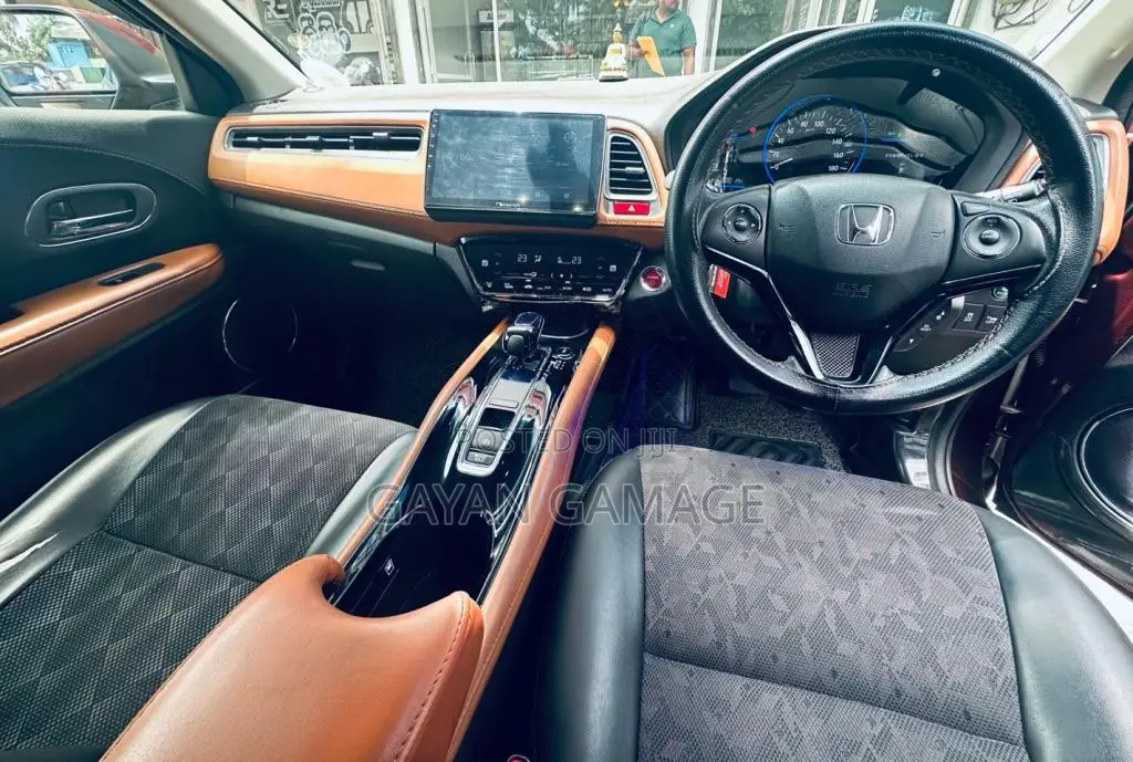 Honda Vezel Orange Pack 2014 SUV (Used)