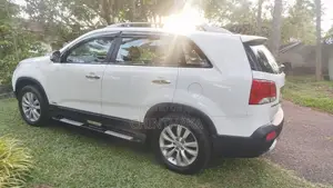 Kia Sorento 2011 SUV (Used)