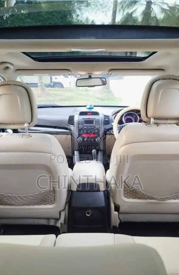 Kia Sorento 2011 SUV (Used)