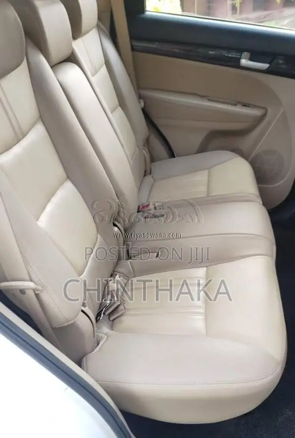 Kia Sorento 2011 SUV (Used)