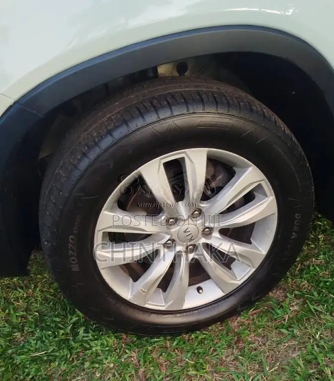 Kia Sorento 2011 SUV (Used)