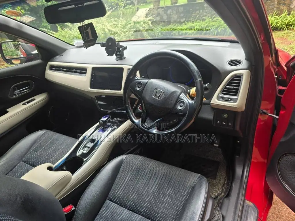 Honda Vezel Z grade 2016 SUV (Used)