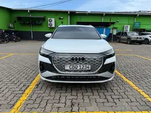 Audi Q4 2023 SUV (Used)