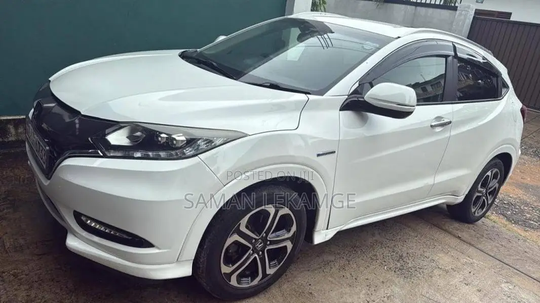 Honda Vezel Z 2015 SUV (Used)