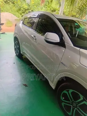 Honda Vezel 2015 SUV (Used)