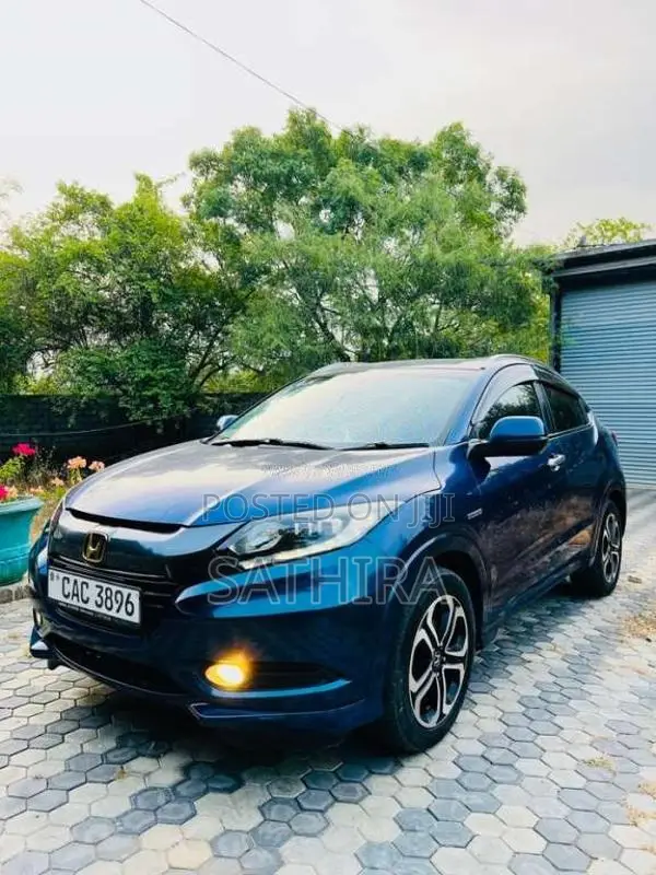 Honda Vezel 2014 SUV (Used)