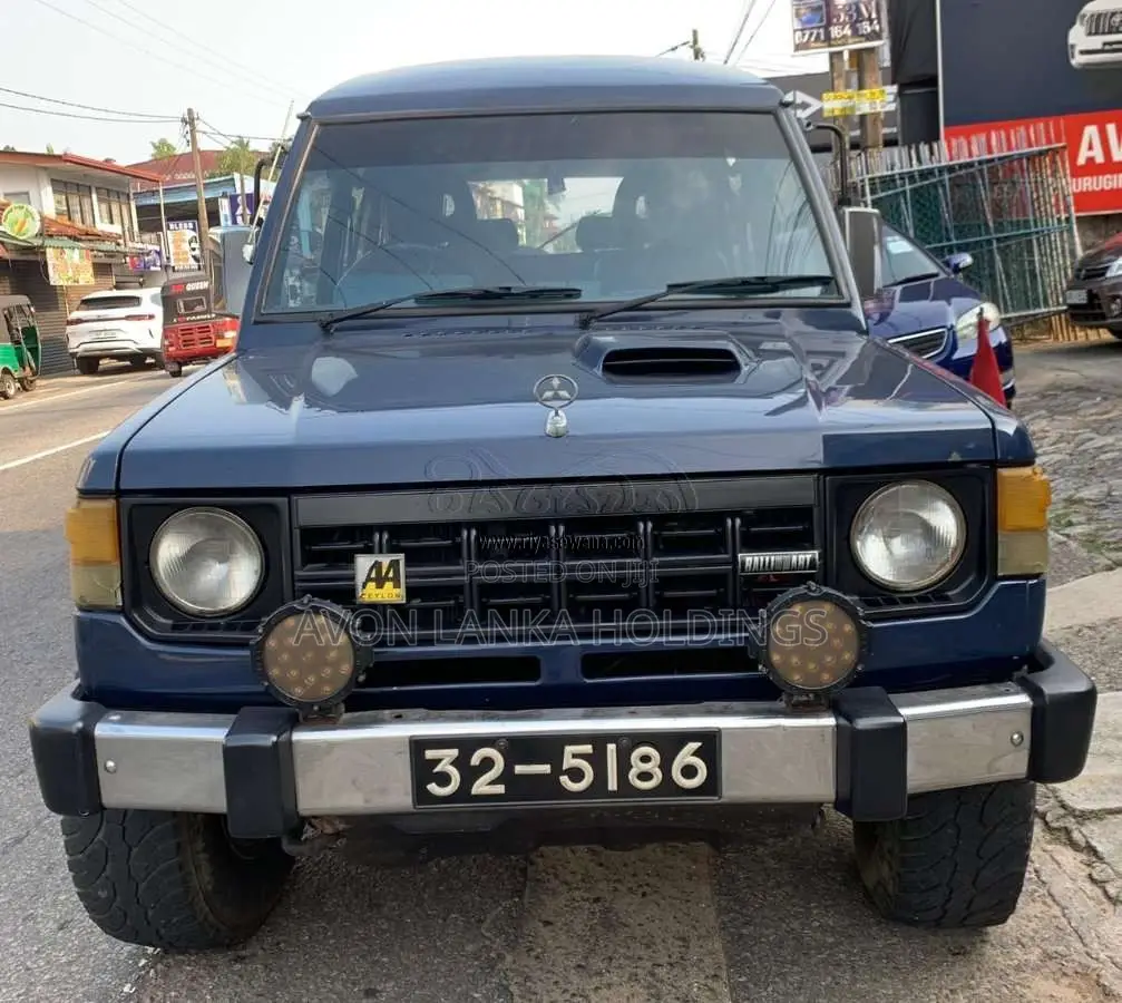 Mitsubishi Pajero 1988 SUV (Used)
