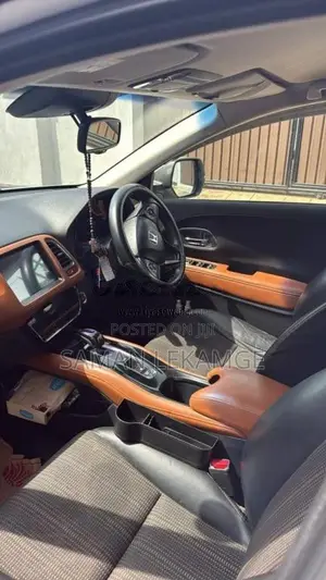 Honda Vezel Z 2015 SUV (Used)