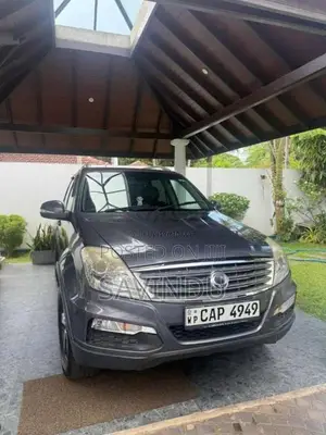 Micro Rexton 2016 SUV (Used)