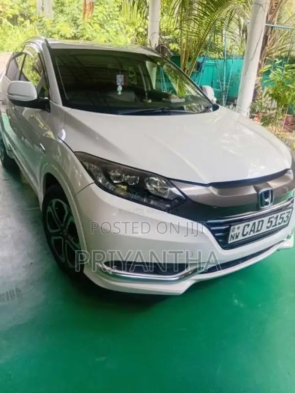 Honda Vezel 2015 SUV (Used)