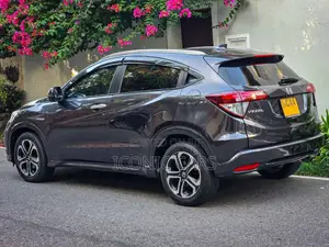 Honda Vezel Z 2014 SUV (Used)