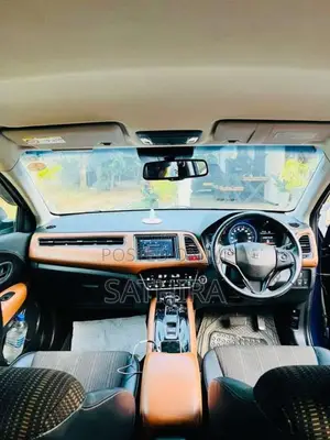 Honda Vezel 2014 SUV (Used)