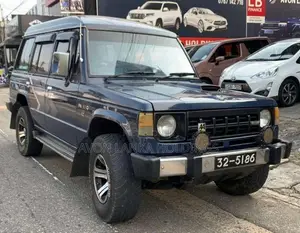 Mitsubishi Pajero 1988 SUV (Used)