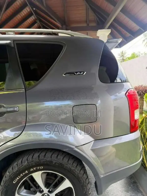 Micro Rexton 2016 SUV (Used)