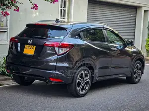 Honda Vezel Z 2014 SUV (Used)