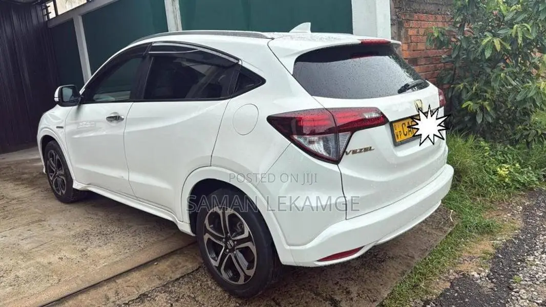 Honda Vezel Z 2015 SUV (Used)