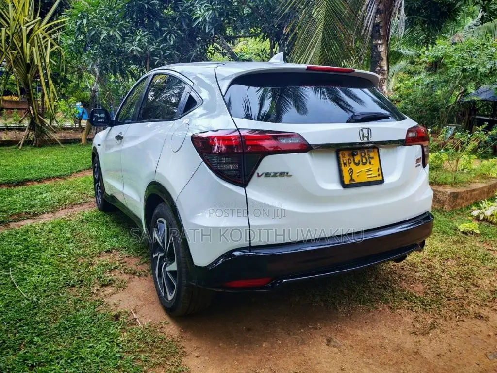 Honda Vezel RS LED 2018 SUV (Used)