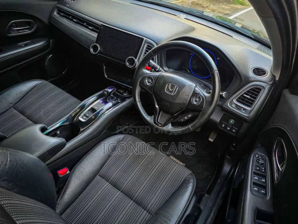 Honda Vezel Z 2014 SUV (Used)