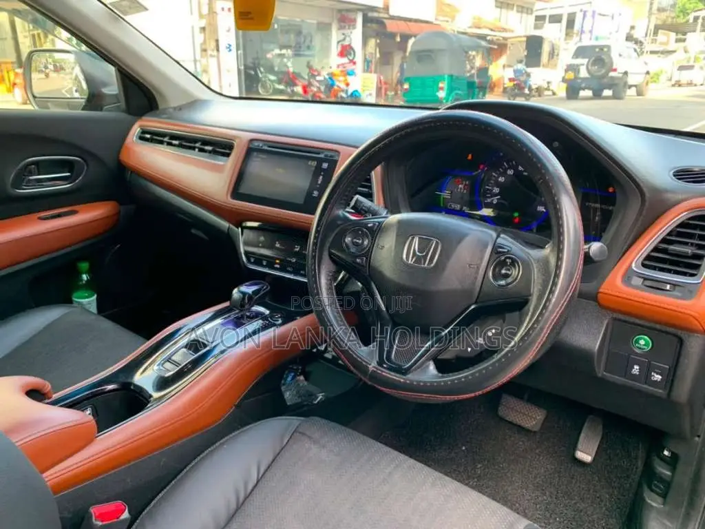 Honda Vezel 2013 SUV (Used)