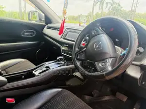 Honda Vezel 2014 SUV (Used)