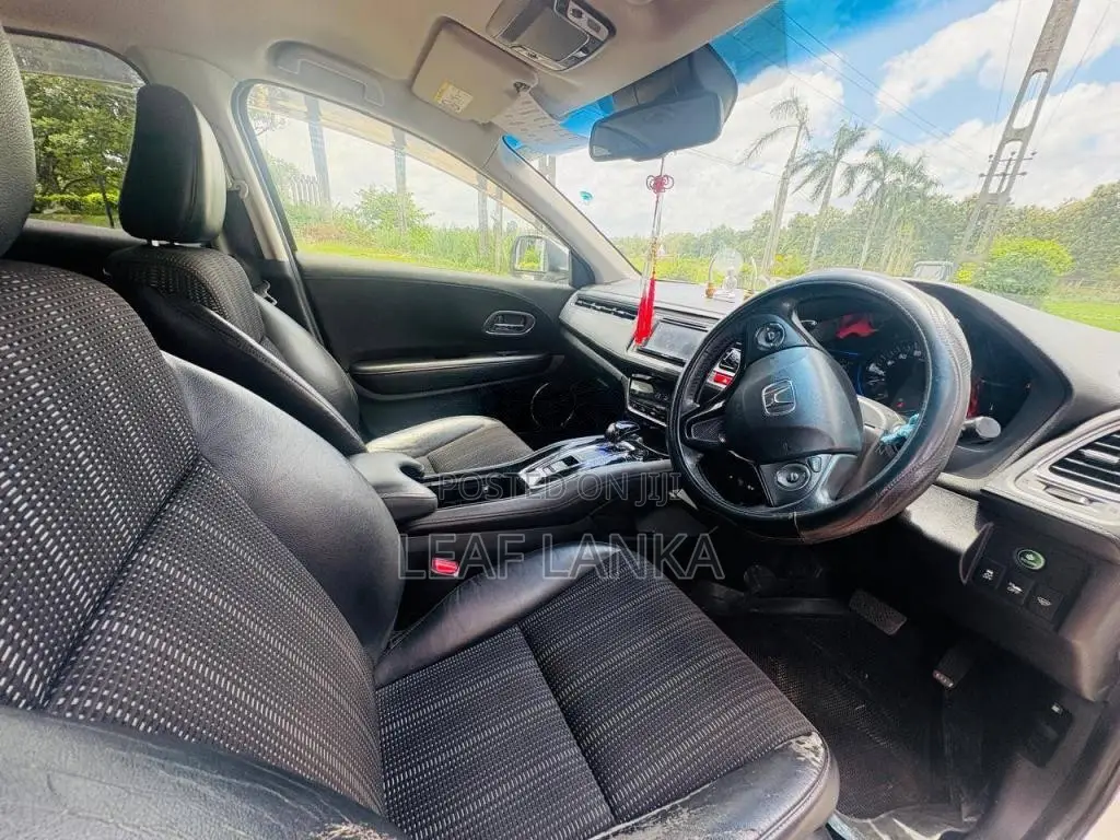 Honda Vezel 2014 SUV (Used)