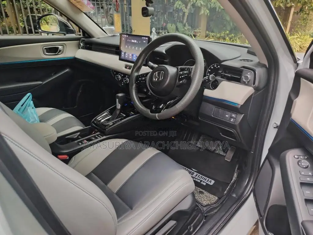 Honda Vezel 2024 SUV (Used)