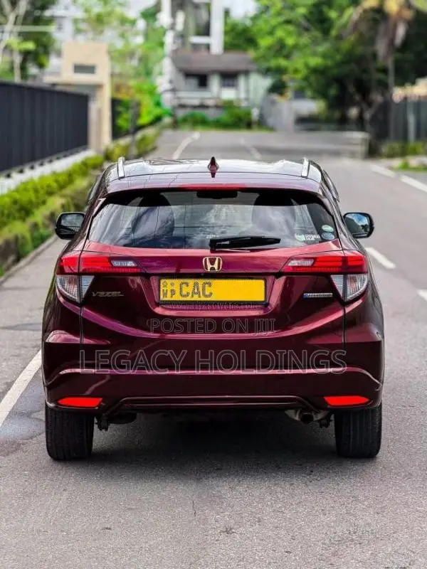 Honda Vezel 2014 SUV (Used)