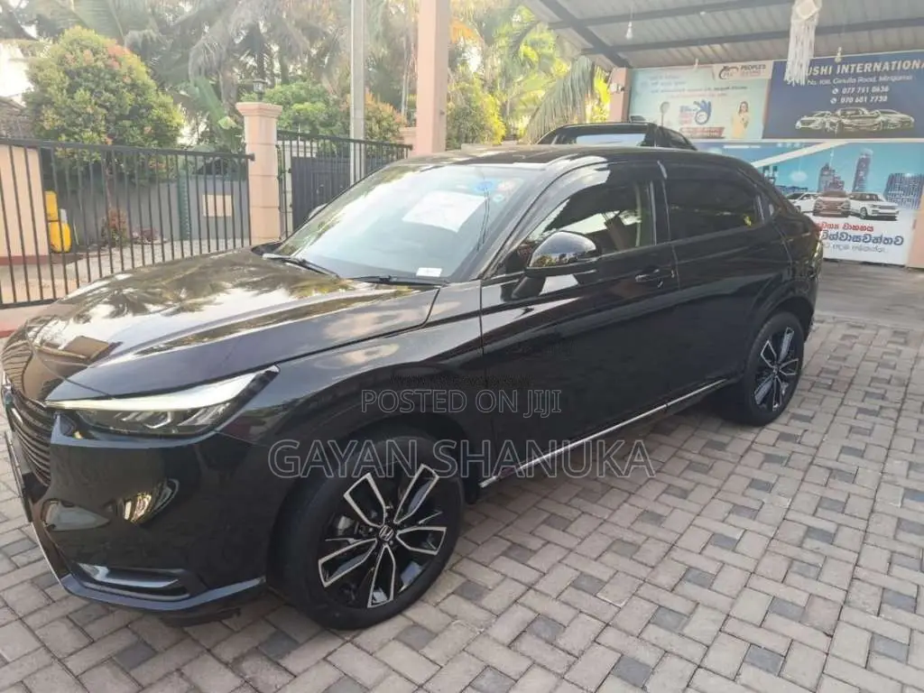 Honda Vezel Z Premium 10sps 2023 SUV Unregistered (Recondition)