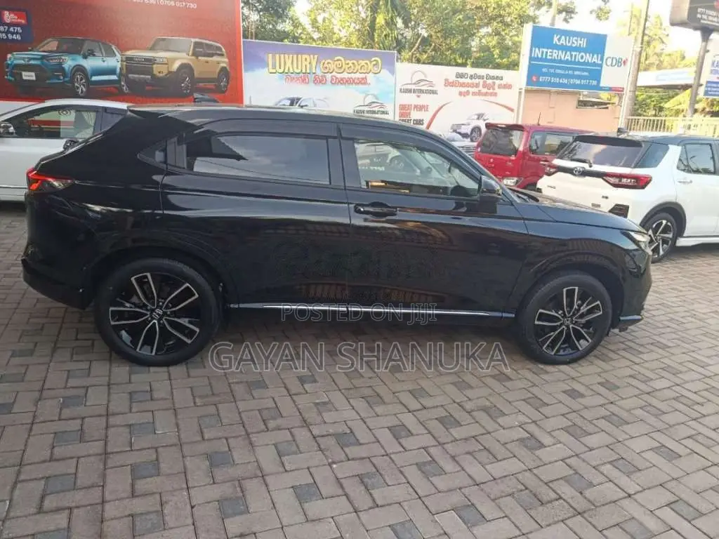 Honda Vezel Z Premium 10sps 2023 SUV Unregistered (Recondition)
