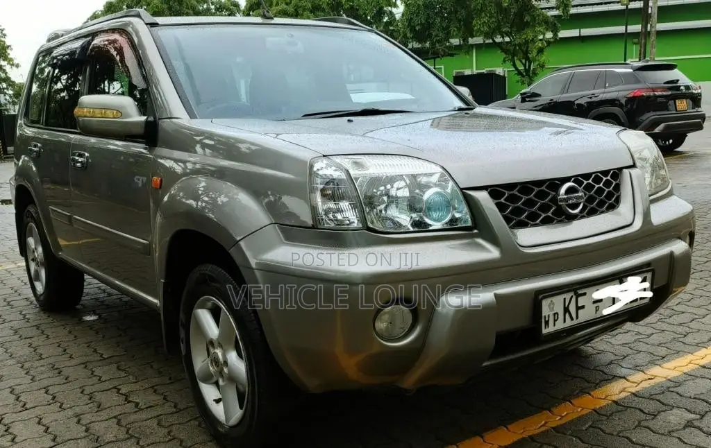 Nissan X-trail 2003 SUV (Used)