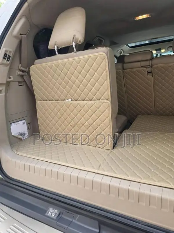 Toyota LAND CRUISER PRADO 150 TX 2010 SUV (Used)