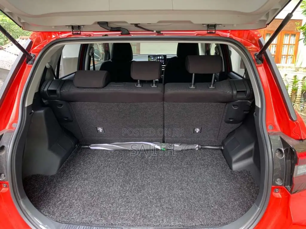 Daihatsu Rocky Hybrid 2023 SUV (Used)