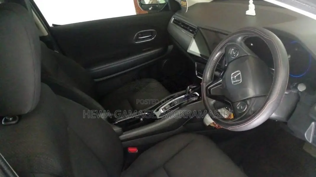 Honda Vezel 2014 SUV (Used)