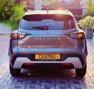 Nissan Magnite TEKNA PLUS EZ-SHIFT 2025 SUV (Used)