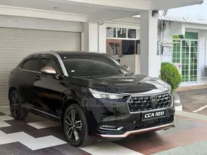 Honda Vezel Z Play 2025 SUV (Used)