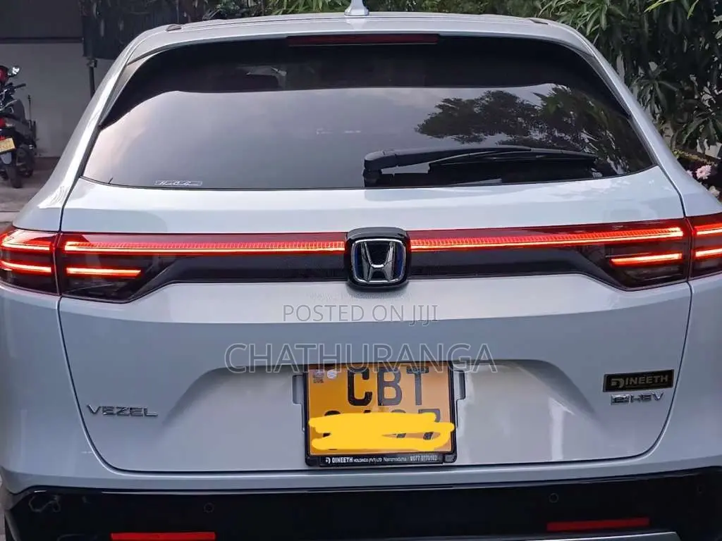 Honda Vezel 2025 SUV (Used)