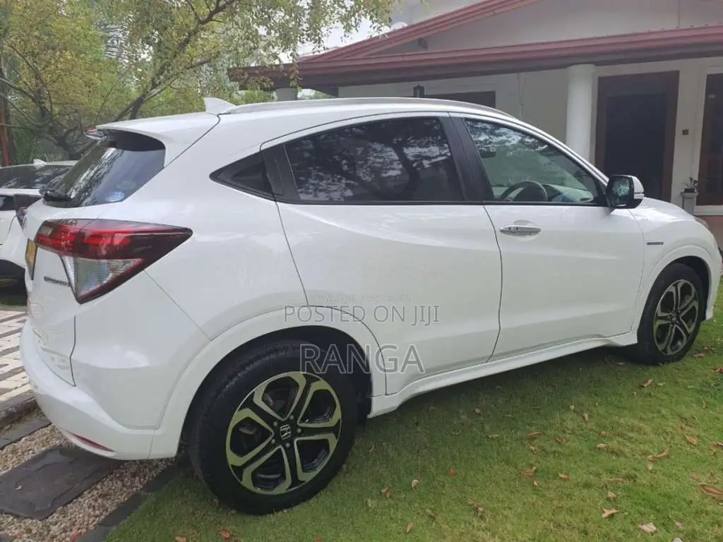 Honda Vezel 2016 SUV (Used)