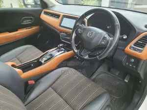 Honda Vezel 2016 SUV (Used)