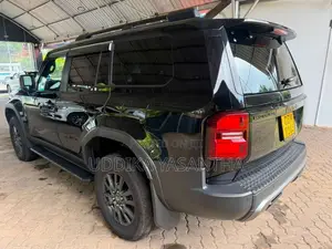 Toyota TRJ 250 2024 SUV (Used)