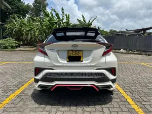 Toyota CHR NGX 10 2018 SUV (Used)