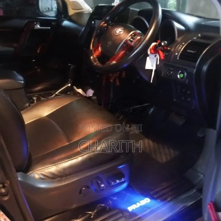 Toyota Land Cruiser 2013 SUV (Used)