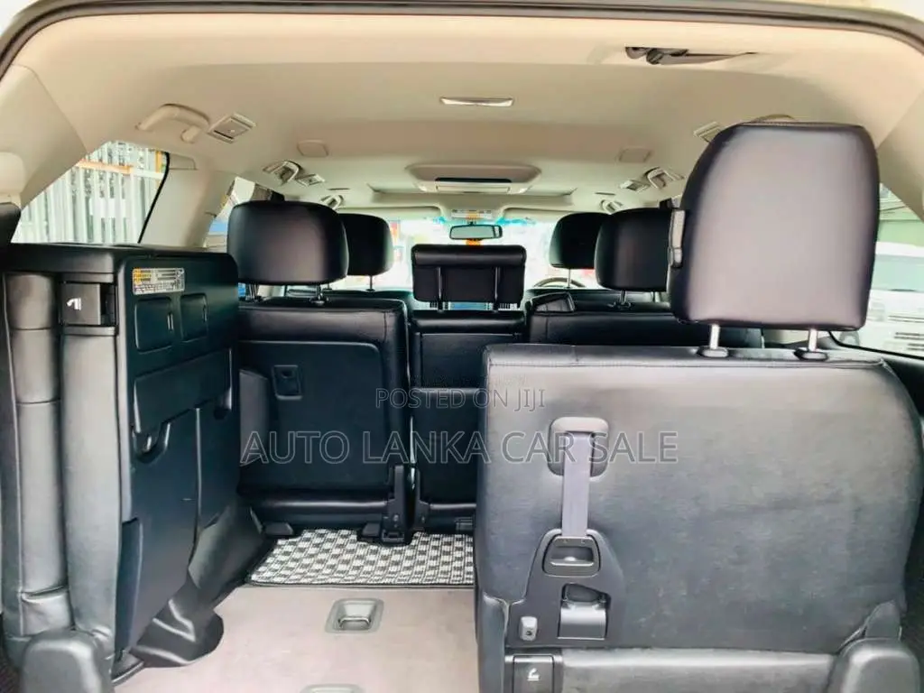 Toyota Land Cruiser V8 ZX 2011 SUV (Used)