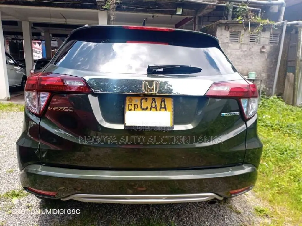 Honda VEZEL ORANGE 2014 SUV (Used)