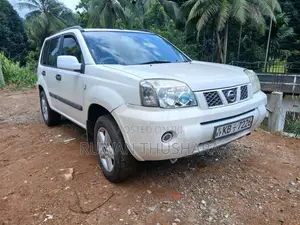 Nissan X-Trail T301 2006 SUV (Used)
