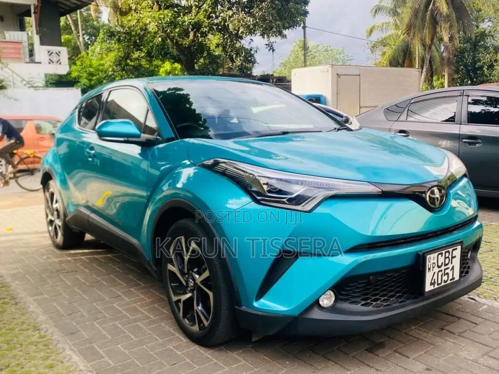 Toyota CHR 2016 SUV (Used)