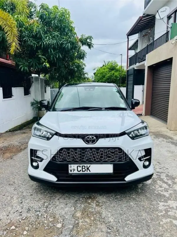 Toyota Raize 2020 SUV (Used)