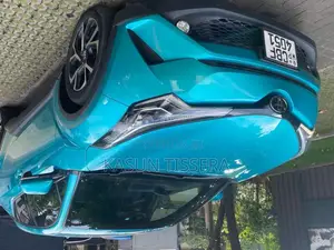Toyota CHR 2016 SUV (Used)