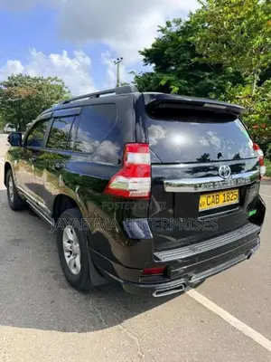 Toyota Land Cruiser Prado TX 150 2012 SUV (Used)