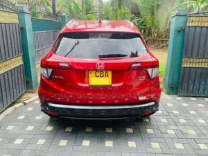 Honda Vezel RS 2018 SUV (Used)